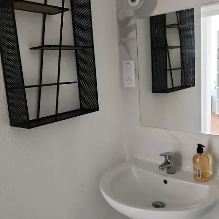 Bright Ideally Located *